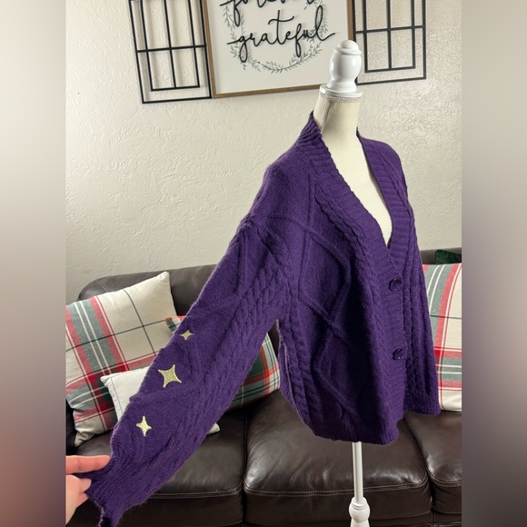 Taylor Swift Speak Now TV Taylor's Version Cardigan Purple Gold Stars Size MD/LG - Picture 6 of 16